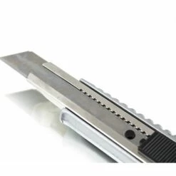 BITUXX 10 Profi Aluminium Cuttermesser Teppich 18mm Inkl. 30 Ersatz Abbrechklingen Alu Cuttermesser Mit Eisgehärteten Stahl Klingen -Angebote Schneidwerkzeug Store 11947249 3