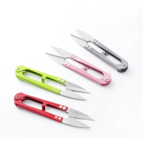 TRIOMPHE Stickschere, Extra Klein, Extra Scharf 1 TRIOMPHE Stickschere, Extra Klein, Extra Scharf