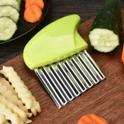 TINOR Pommes Wellenschneider,2 Stück Edelstahl Kartoffelschneider,Riffelmesser Baby,Wellenschneider Kinder Gemüsehobel Küchengerät Schneidewerkzeug Für Kartoffeln Und Zwiebeln (Rosa Und Cyan) -Angebote Schneidwerkzeug Store 56760331 5