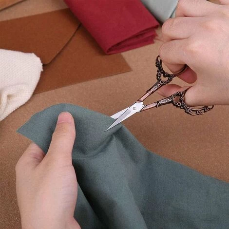 ILOVEMILAN Stickerei-Nähschere Mit Lederscherenabdeckung 4,5-Zoll-Bastelschere, Scharfe Schere Aus Edelstahl, Bastelschere, Schere Für Handarbeiten, Kunstwerke, Manuelles Nähen, Handwerkswerkzeug 3 ILOVEMILAN Stickerei-Nähschere Mit Lederscherenabdeckung 4,5-Zoll-Bastelschere, Scharfe Schere Aus Edelstahl, Bastelschere, Schere Für Handarbeiten, Kunstwerke, Manuelles Nähen, Handwerkswerkzeug – Bild 3