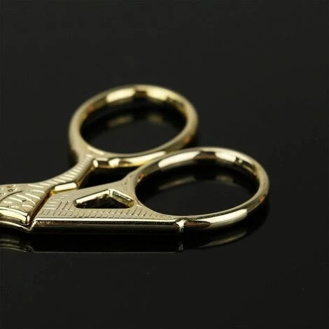 ILOVEMILAN Stickschere, Scharfe Storchschere Aus Edelstahl Zum Nähen, Basteln, Kunstarbeiten, Einfädeln, Handarbeiten – DIY-Werkzeuge Schneiderschere, Kleine Schere – 2 Stück (3,6 Zoll, Gold) 5 ILOVEMILAN Stickschere, Scharfe Storchschere Aus Edelstahl Zum Nähen, Basteln, Kunstarbeiten, Einfädeln, Handarbeiten – DIY-Werkzeuge Schneiderschere, Kleine Schere – 2 Stück (3,6 Zoll, Gold) – Bild 5