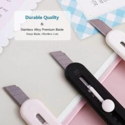 ILOVEMILAN 6er-Pack Niedlicher Einziehbarer Kartonschneider, Allzweckmesser, Weihnachtliches Scharfes Karton-Rasiermesser, Glatter Mechanismus, Perfekt Für Büro Und Zuhause. 9 ILOVEMILAN 6er-Pack Niedlicher Einziehbarer Kartonschneider, Allzweckmesser, Weihnachtliches Scharfes Karton-Rasiermesser, Glatter Mechanismus, Perfekt Für Büro Und Zuhause. -Angebote Schneidwerkzeug Store 65948237 5