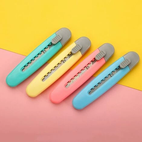 ILOVEMILAN 4er-Pack Kartonschneider, Einziehbares Allzweckmesser Mit 9 Mm Abbrechklinge, Scharfe Und Einfach Zu Verwendende Kleine Schneidwerkzeuge Zum Öffnen Von Paketen, Briefen Und Kartons. 3 ILOVEMILAN 4er-Pack Kartonschneider, Einziehbares Allzweckmesser Mit 9 Mm Abbrechklinge, Scharfe Und Einfach Zu Verwendende Kleine Schneidwerkzeuge Zum Öffnen Von Paketen, Briefen Und Kartons. – Bild 3